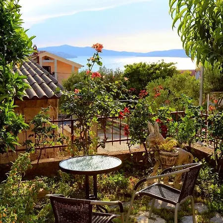 With Parking Space Okrug Gornji, Ciovo - 1107 *