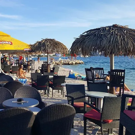 Apartments With Parking Space Okrug Gornji - Ciovo - 1107 Trogir