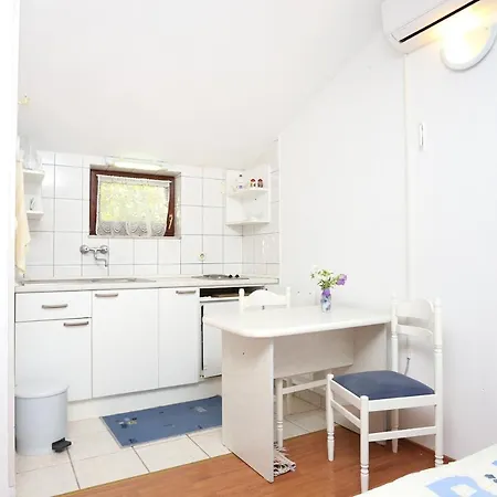 With Parking Space Okrug Gornji, Ciovo - 1107 Apartment *